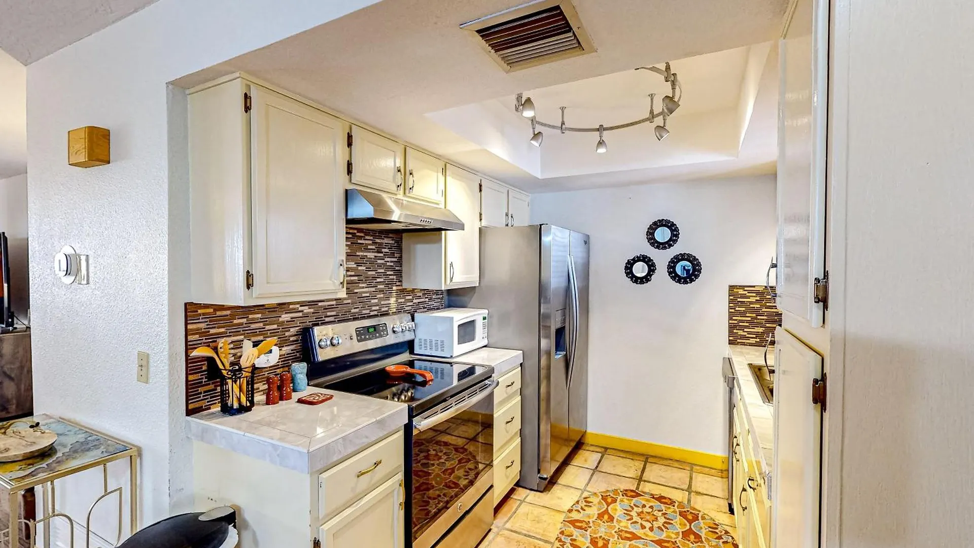 Apartment Retreat