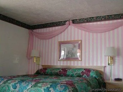 Cedars Hotel 3*