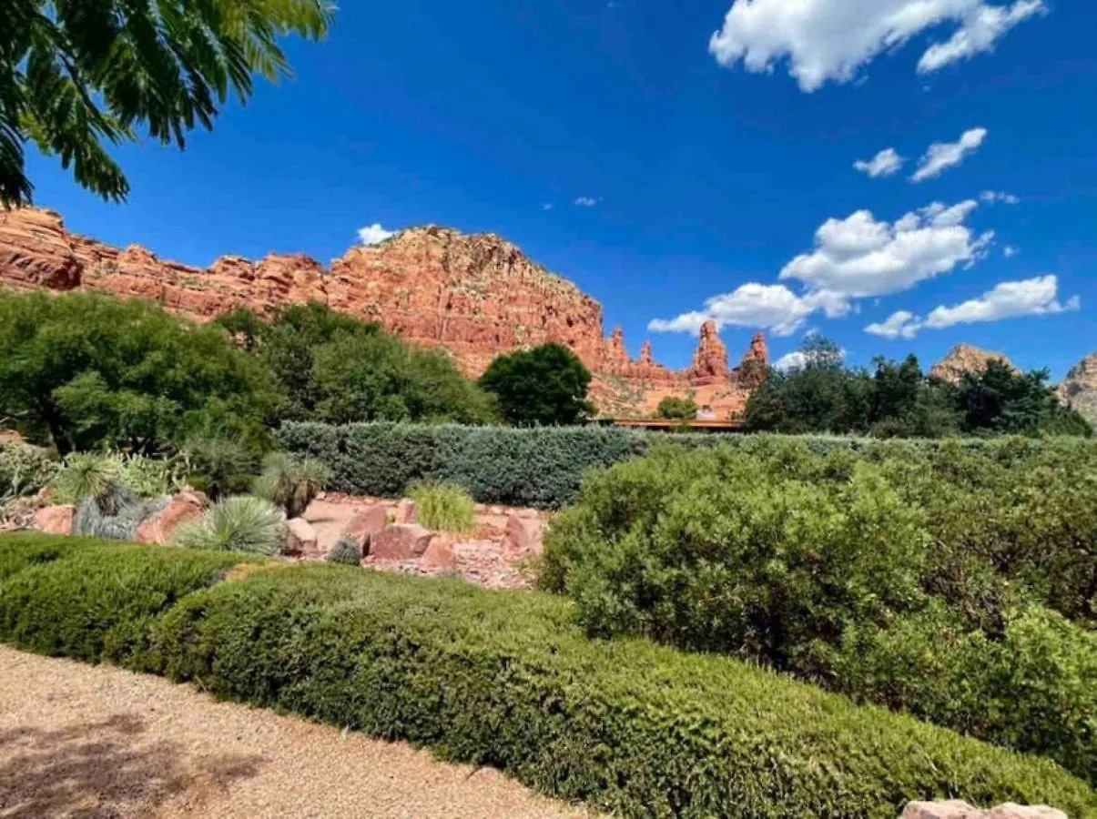 Guest With Up Close Chapel And Red Rock Views Daire