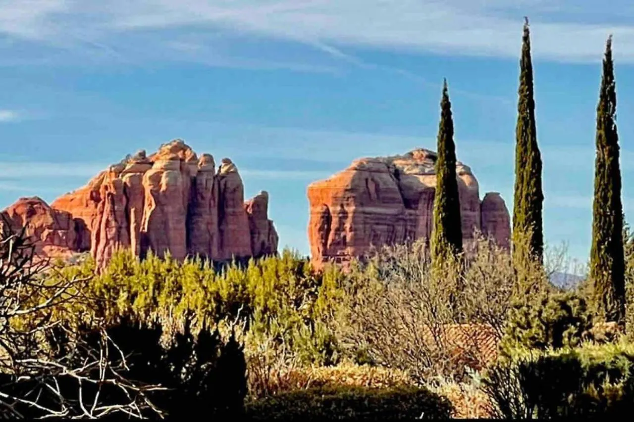 Guest With Up Close Chapel And Red Rock Views Daire Sedona