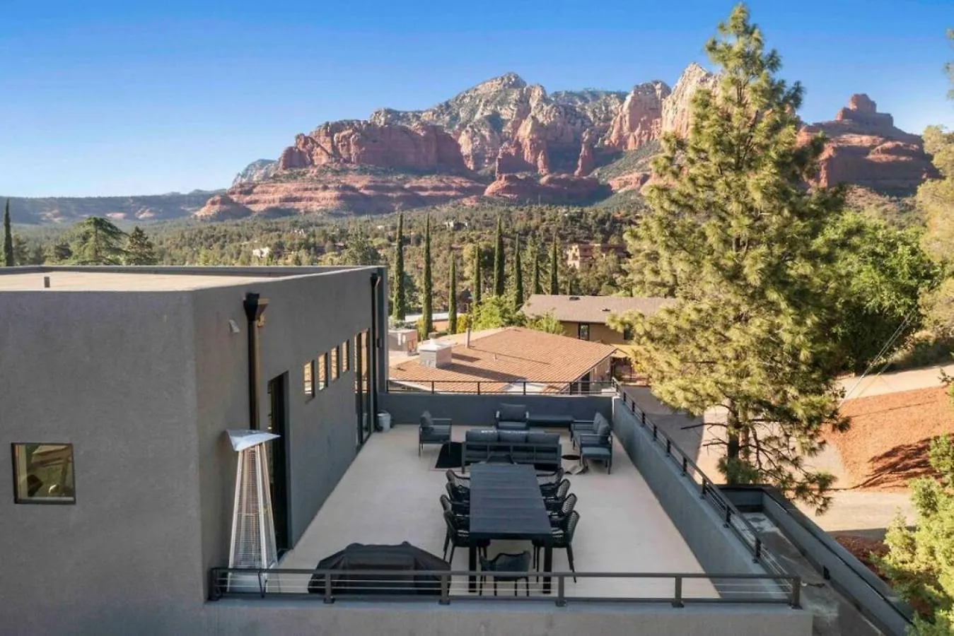 Ultimate Uptown With Epic Views Heated Pool And Hottub بيت للعطل