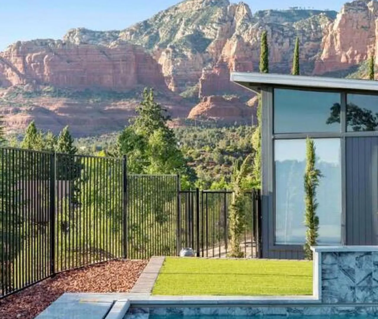 بيت للعطل Ultimate Uptown With Epic Views Heated Pool And Hottub *