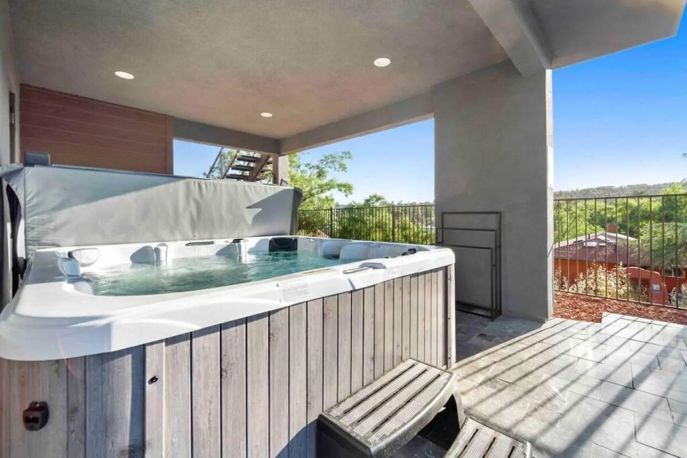 بيت للعطل Ultimate Uptown With Epic Views Heated Pool And Hottub *
