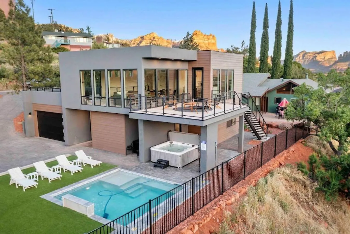 Ultimate Uptown With Epic Views Heated Pool And Hottub بيت للعطل *