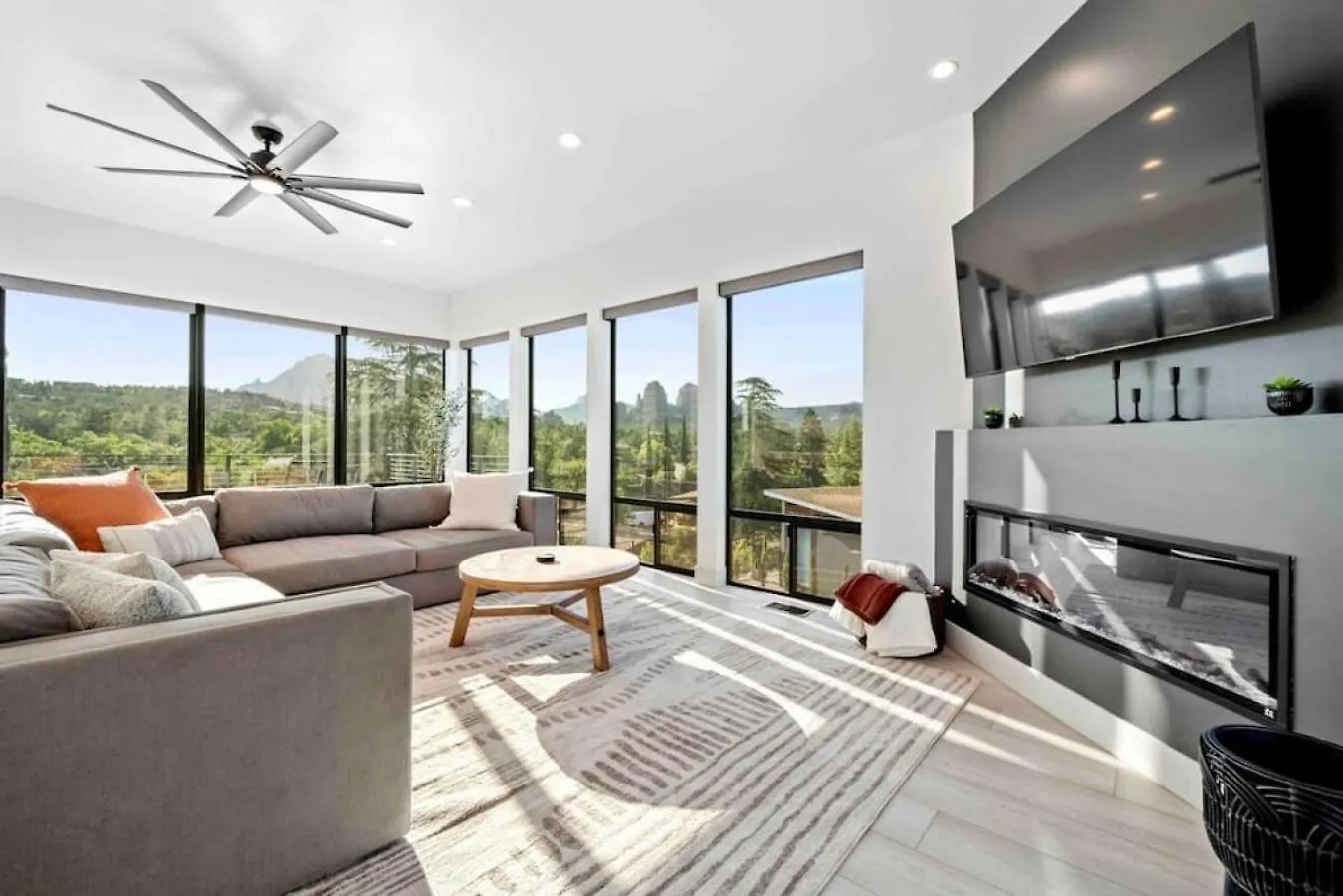 بيت للعطل Ultimate Uptown With Epic Views Heated Pool And Hottub