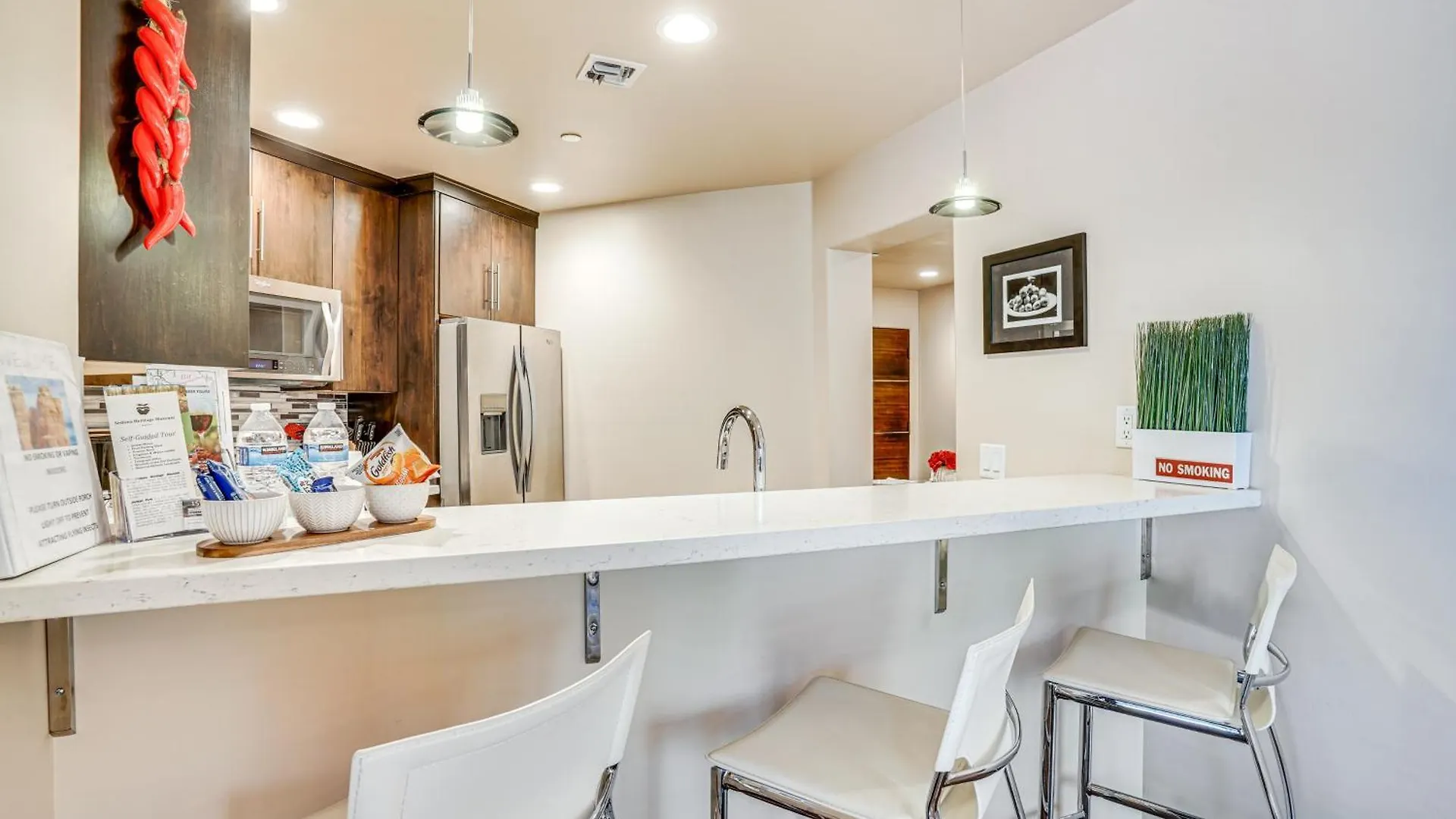 Appartamento Couples Retreat With Patio Walk To Trails! *