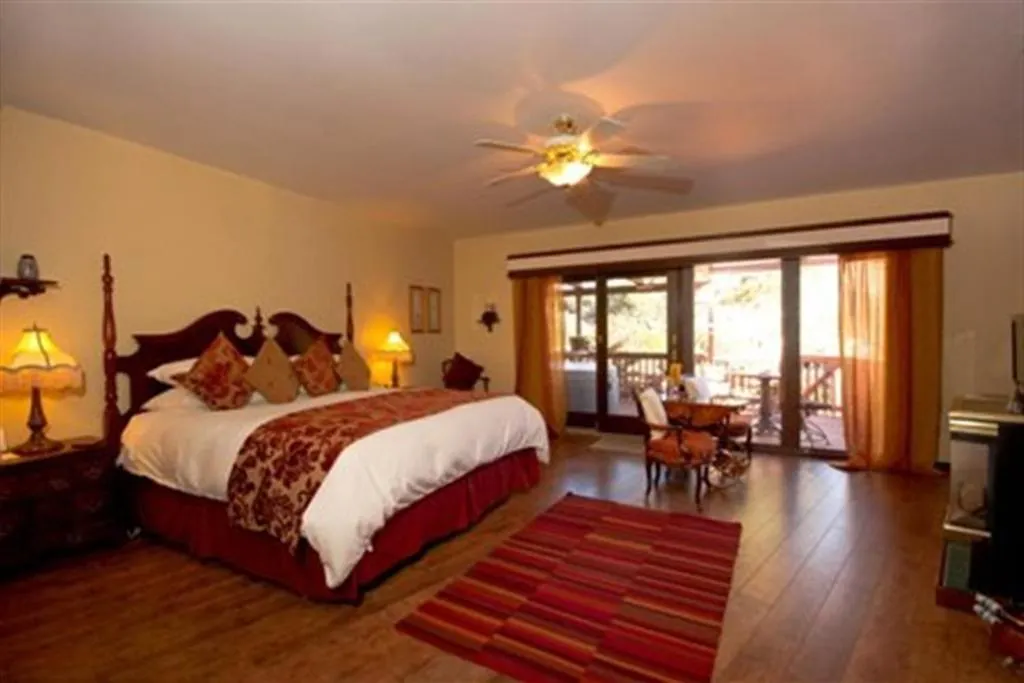 Views 3* Sedona