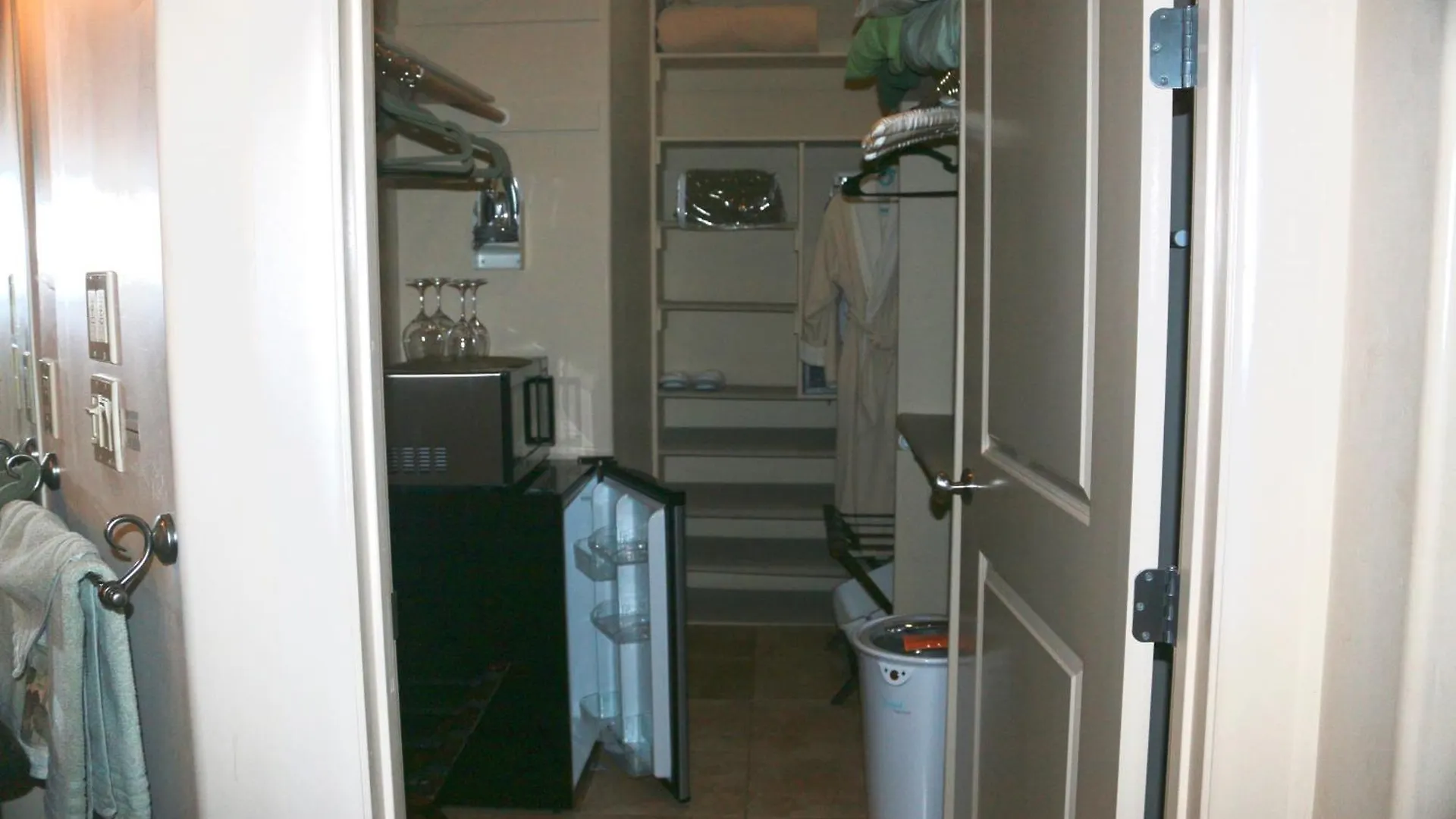 Cathedral Hideaway And Casita Bed & Breakfast