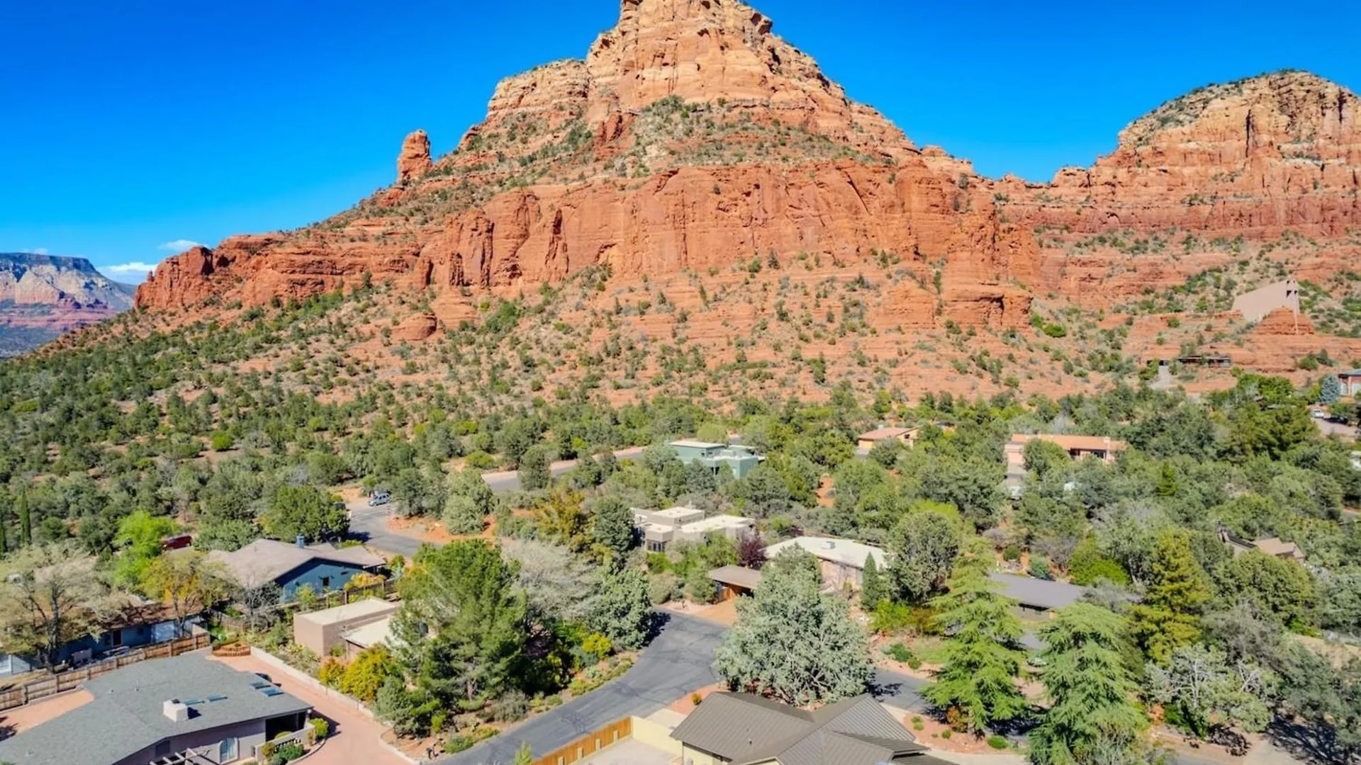 Chapel Cross W/ Pool, & Views!!! *