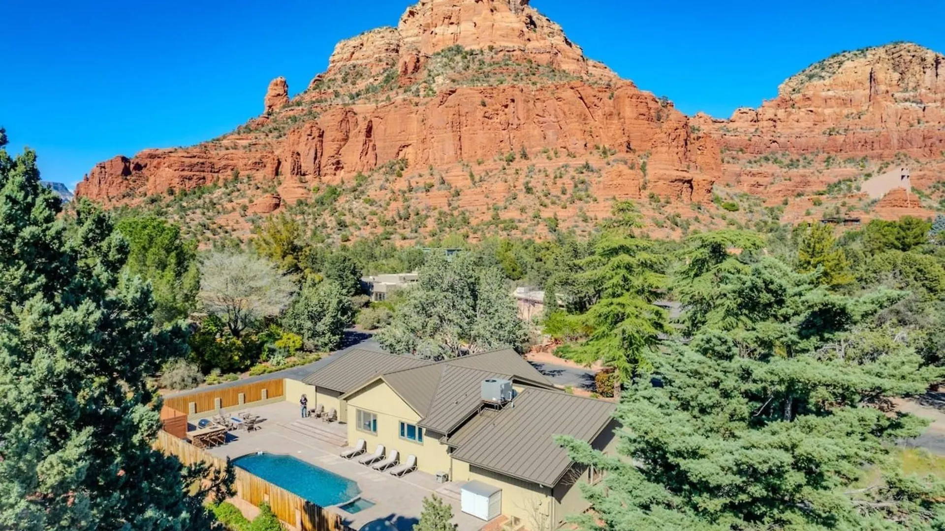 Chapel Cross W/ Pool, & Views!!! Sedona