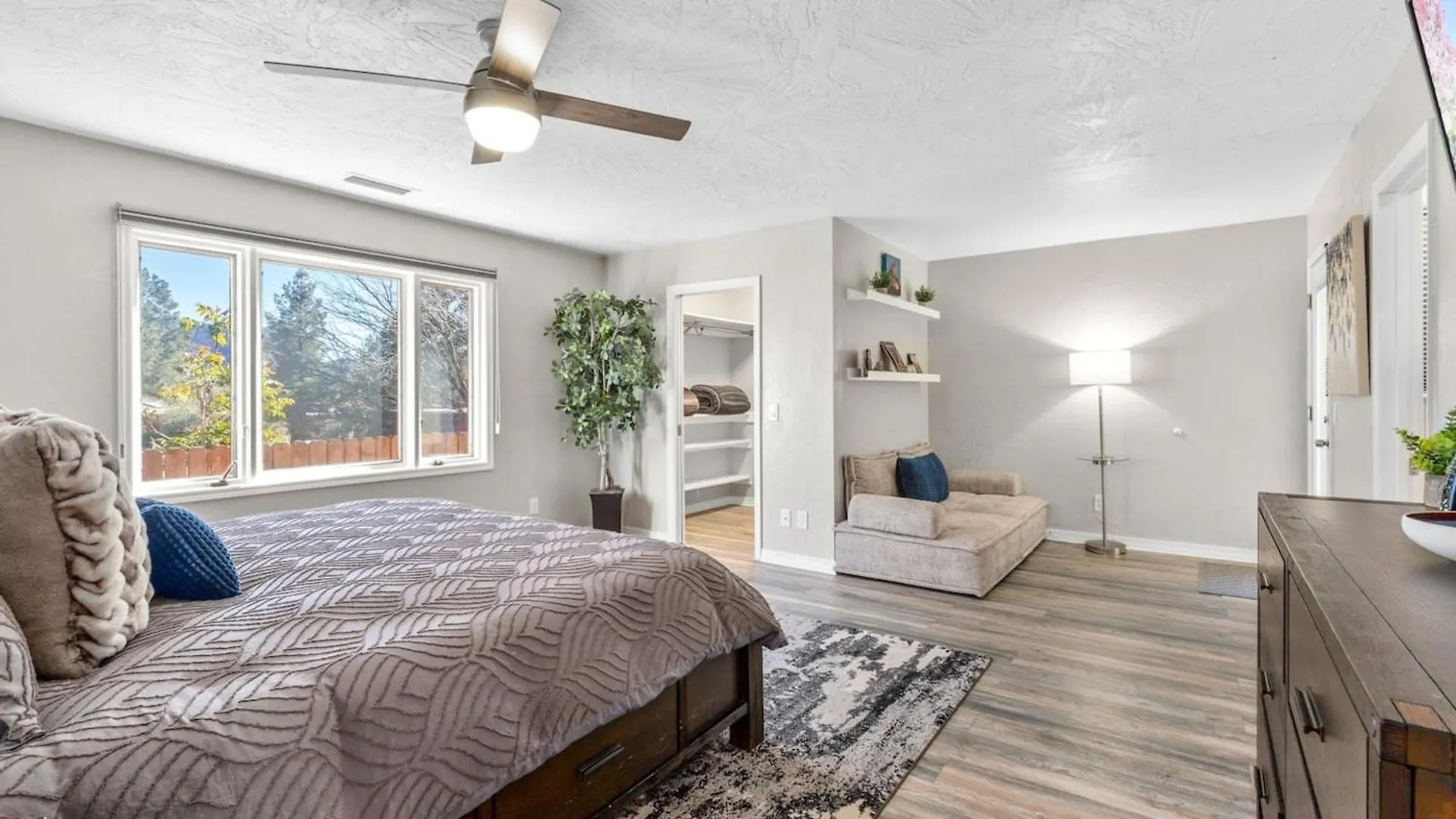 Chapel Cross W/ Pool, & Views!!! Sedona