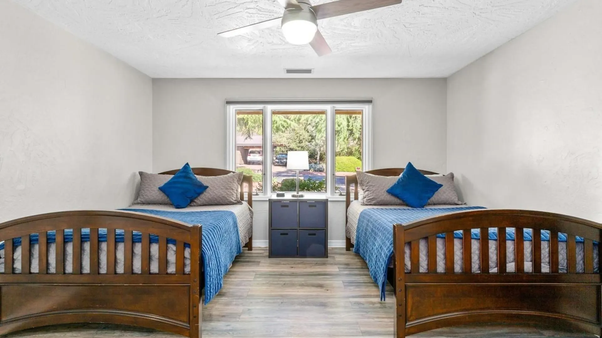 Chapel Cross W/ Pool, & Views!!!