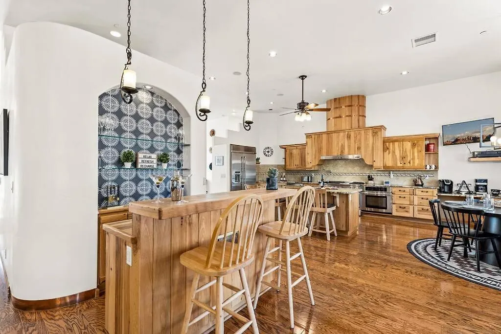 Vila Bliss Estates -sleeps 16- Hot Tub Sedona