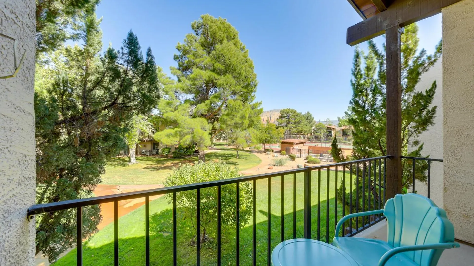 Mtn Views, Balcony And Hot Tub Access