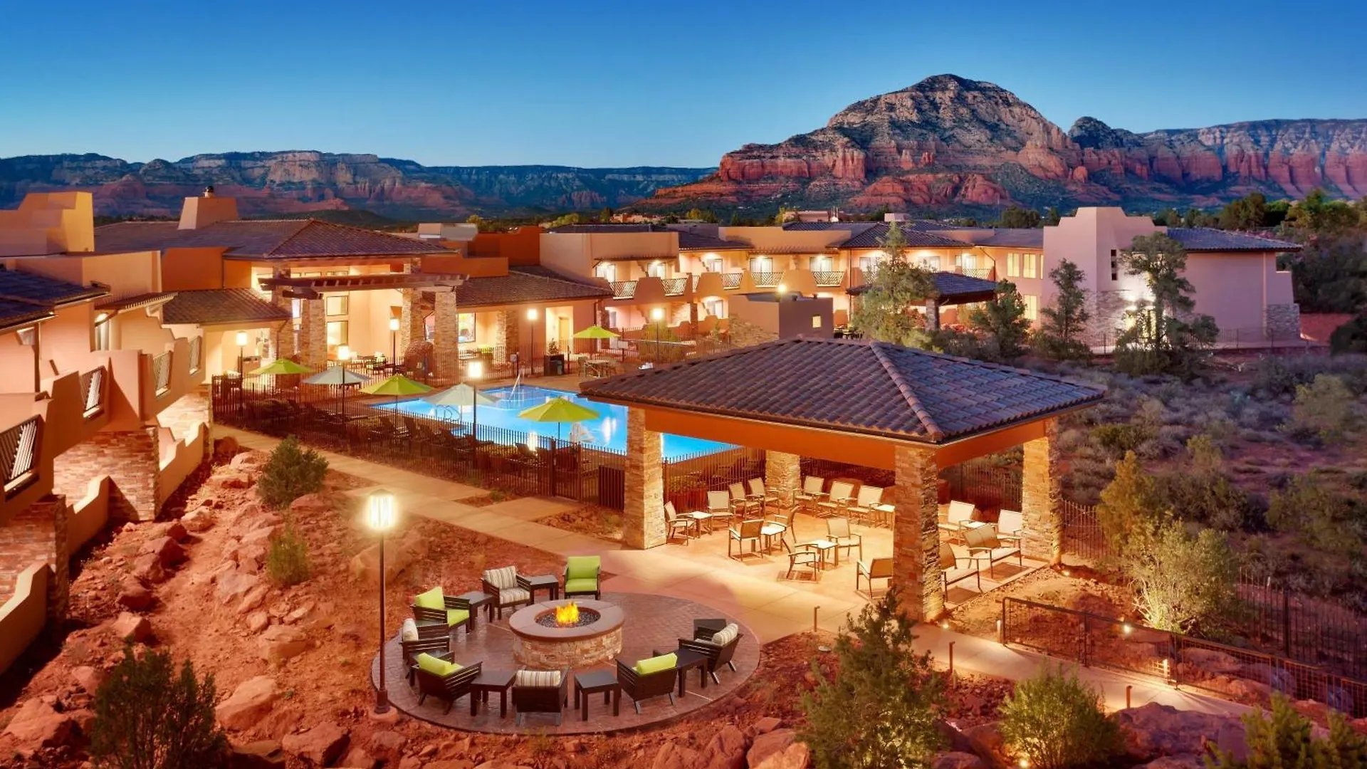 Courtyard By Marriott 3*