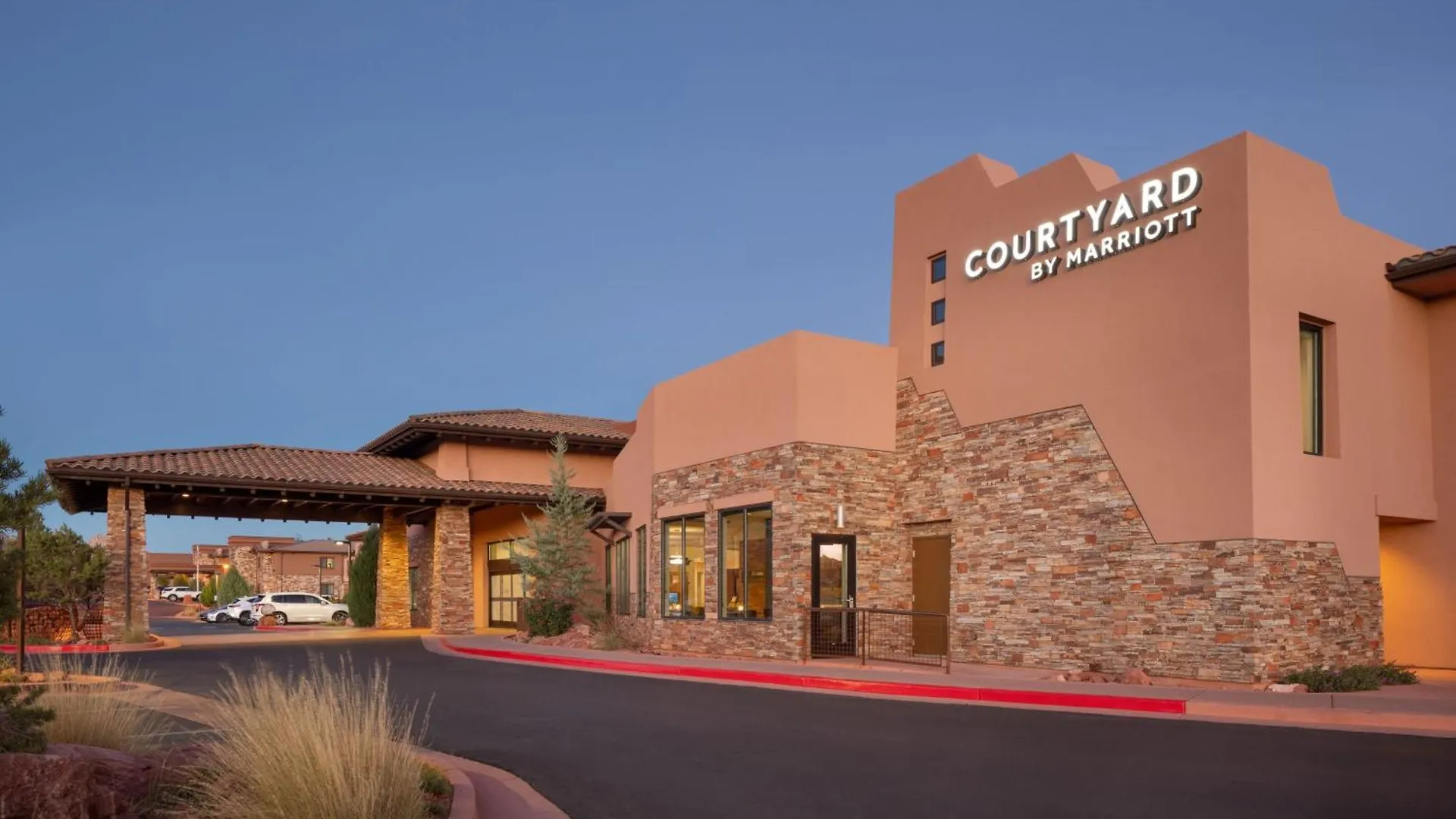 Courtyard By Marriott