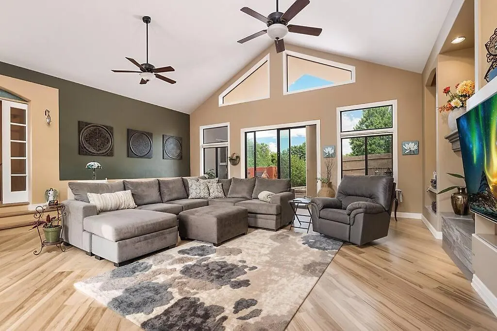 Oak Creek Oasis With Pool, Spa, Golf Villa *