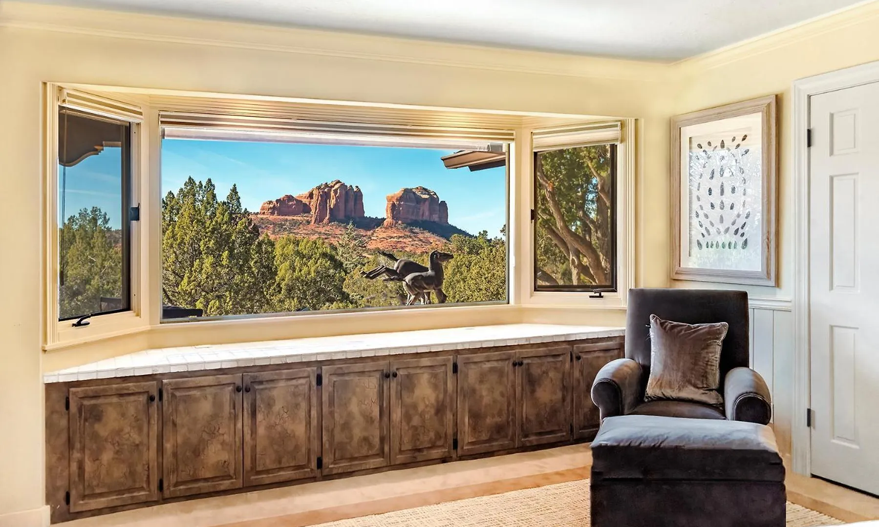 Grand Estate With Pool, Tennis, Pickleball Court, 24 Guests