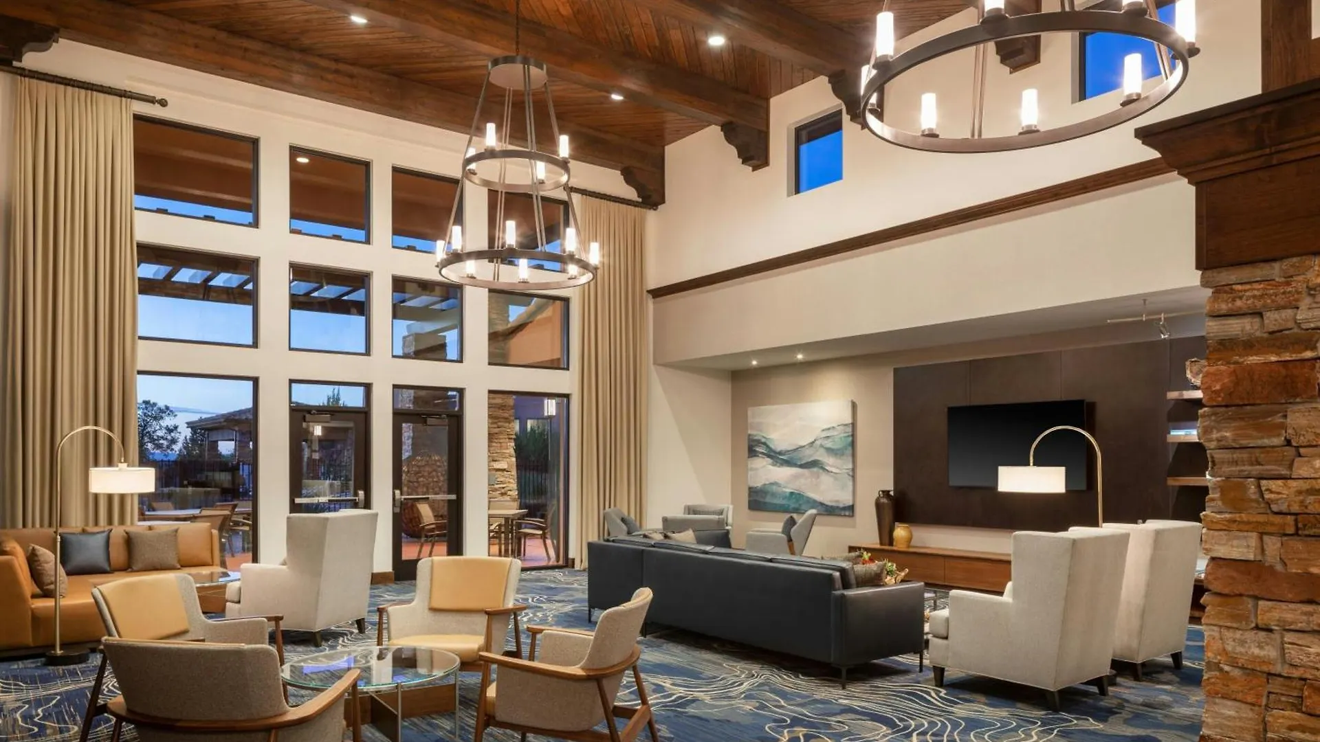 Courtyard By Marriott 3*