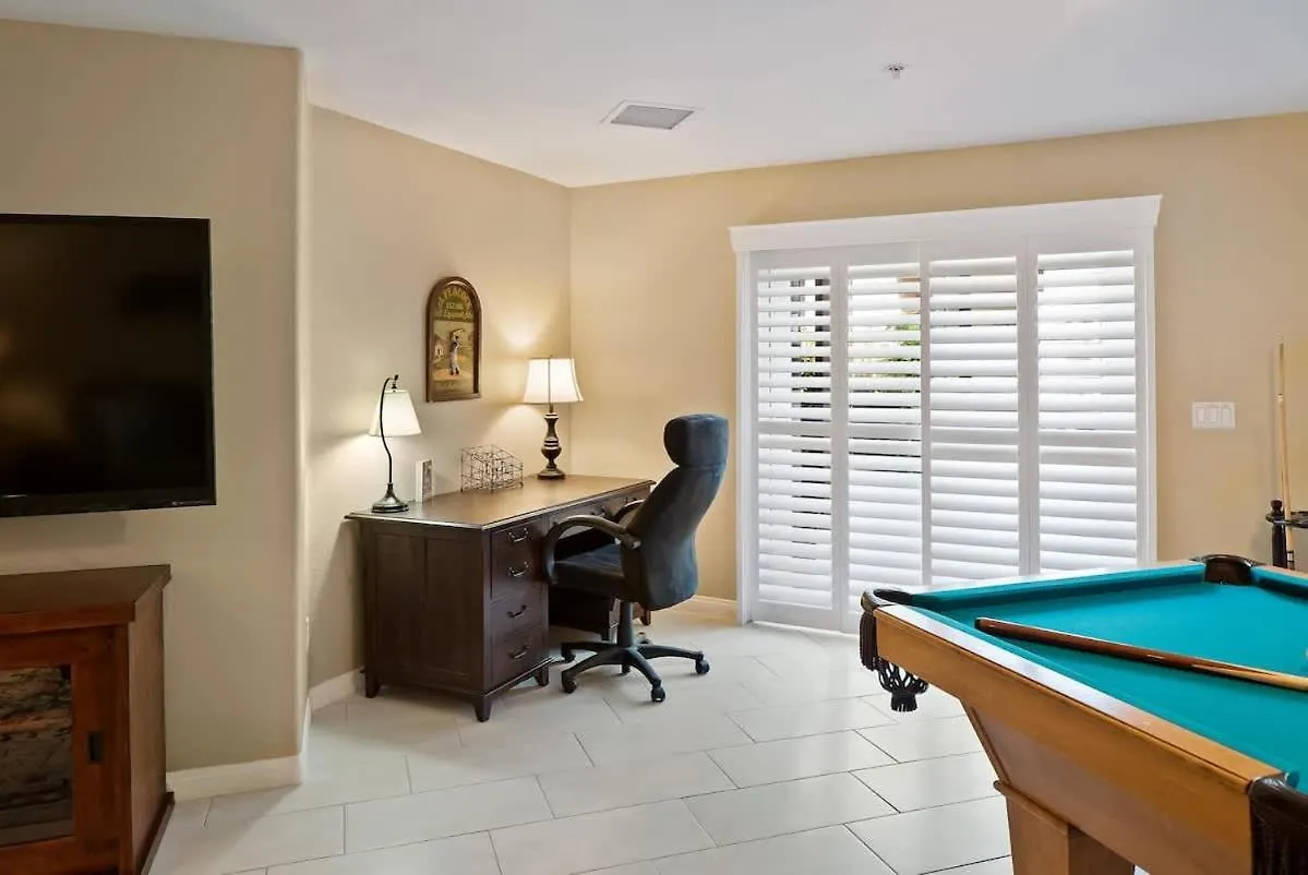 Family Friendly Townhome In Golf Community *