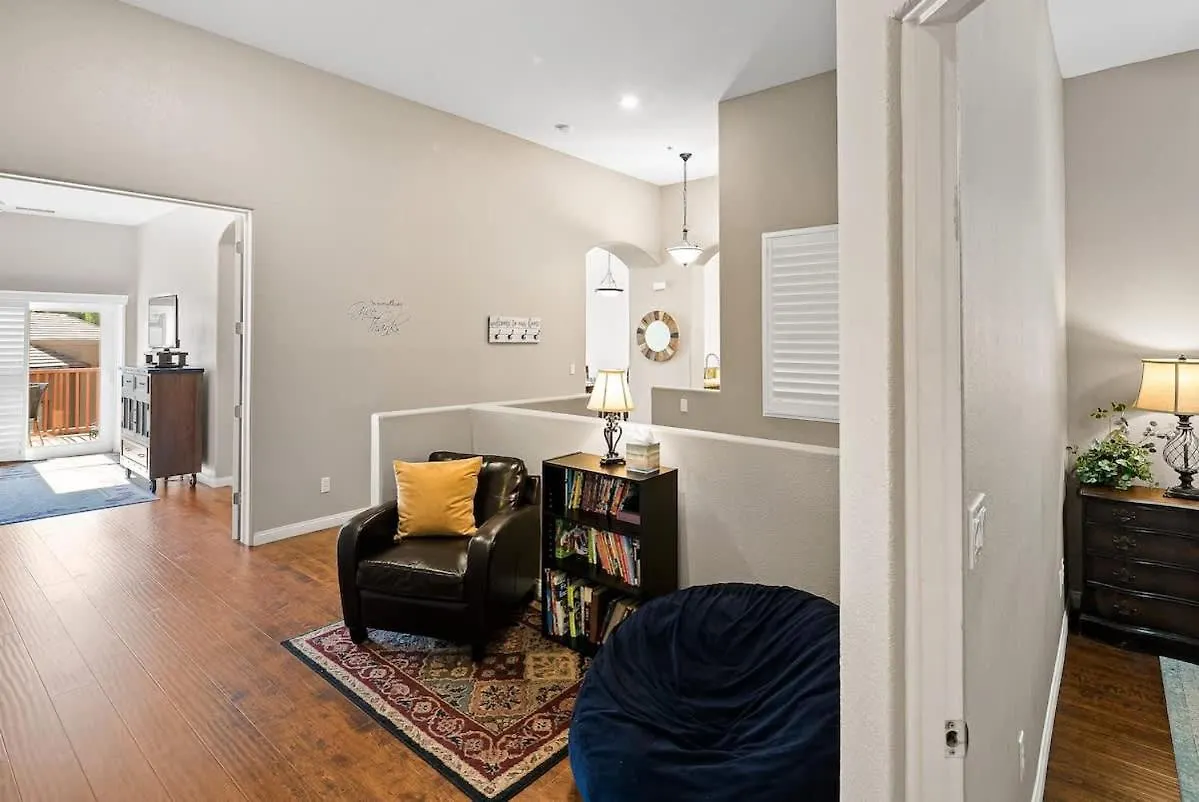 Family Friendly Townhome In Golf Community 別荘