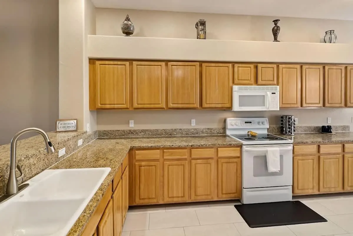 Family Friendly Townhome In Golf Community *
