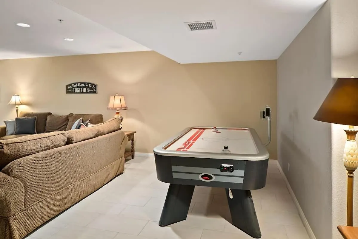 別荘 Family Friendly Townhome In Golf Community *