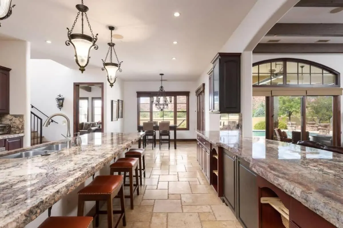 Enchanting With Views And Pool