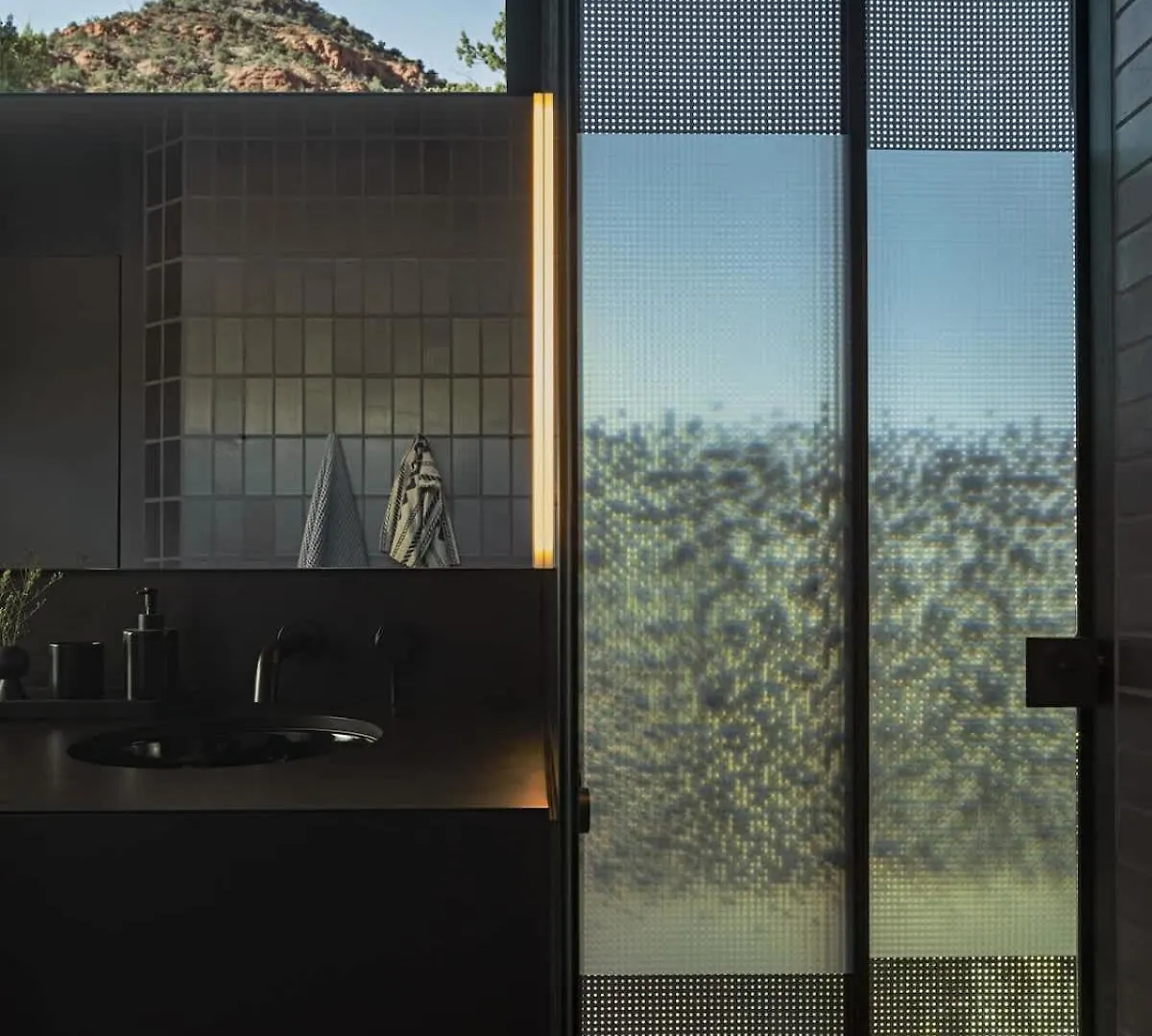 Telescope House With 360 Desert Views For Family