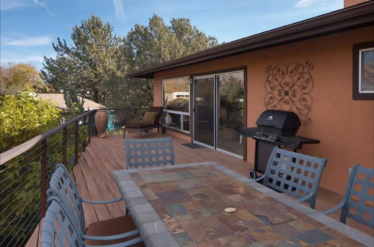 Amazing Views In The Heart Of West For Family