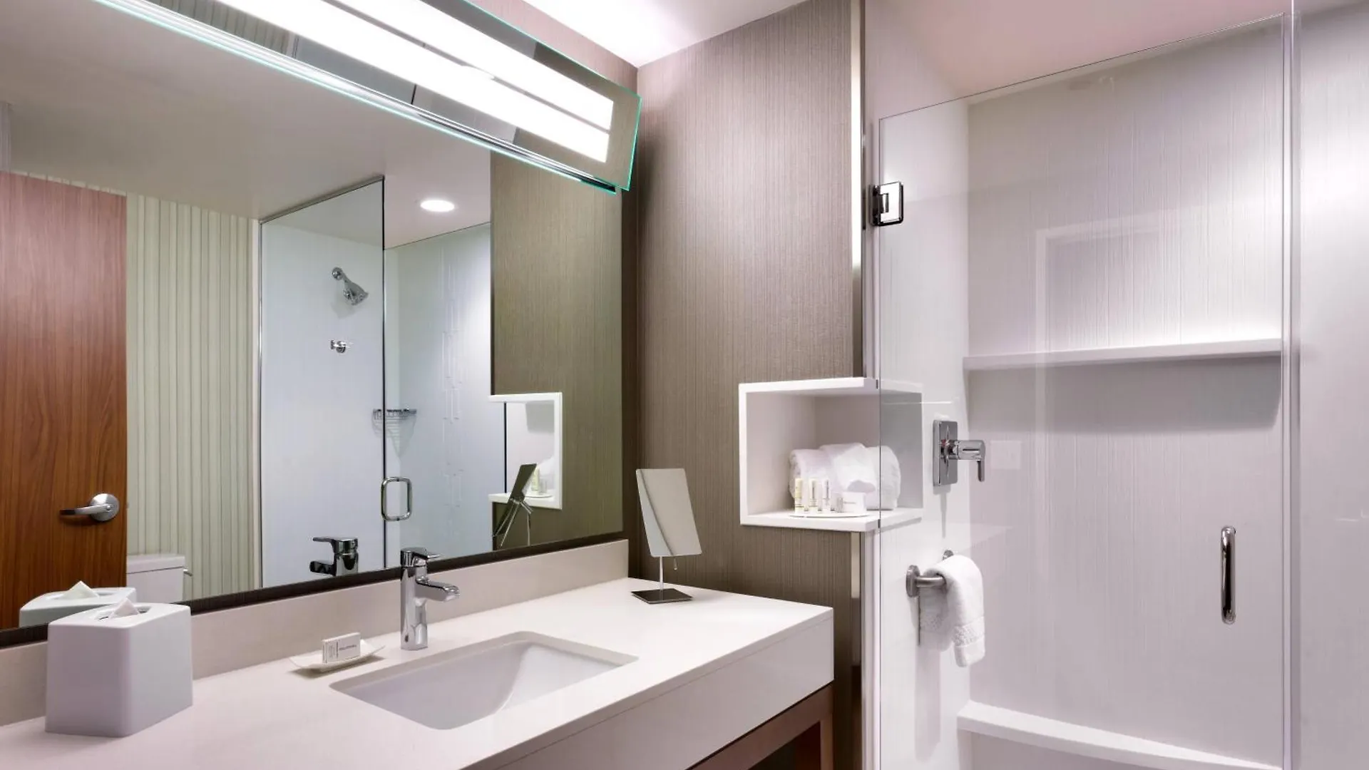 Courtyard By Marriott Szálloda 3*