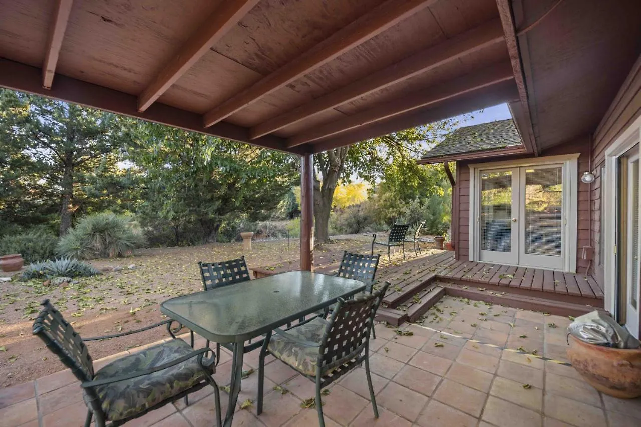 בית נופש Beautiful Views And Backyard