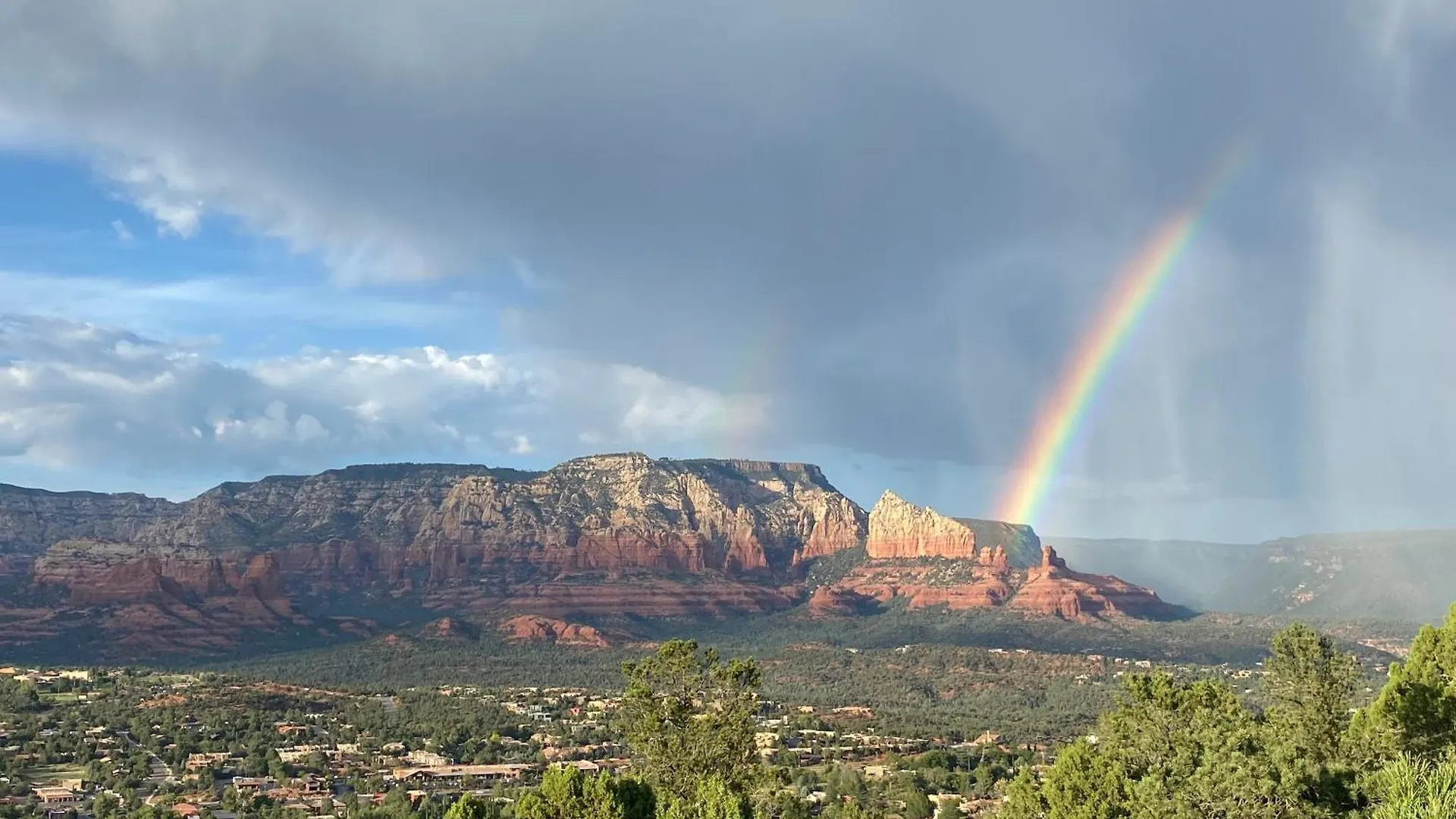 Trendy 3br In Sedona: Hot Tub/fire-pit /central Location Feriehus Sedona