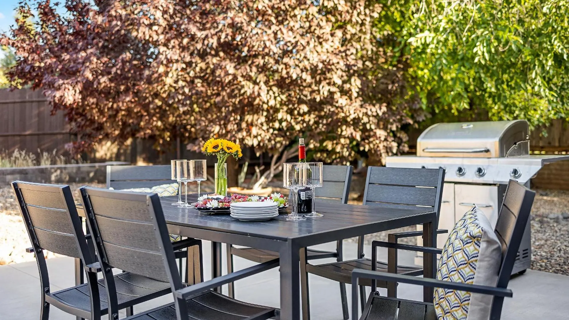 Trendy 3br In Sedona: Hot Tub/fire-pit /central Location *