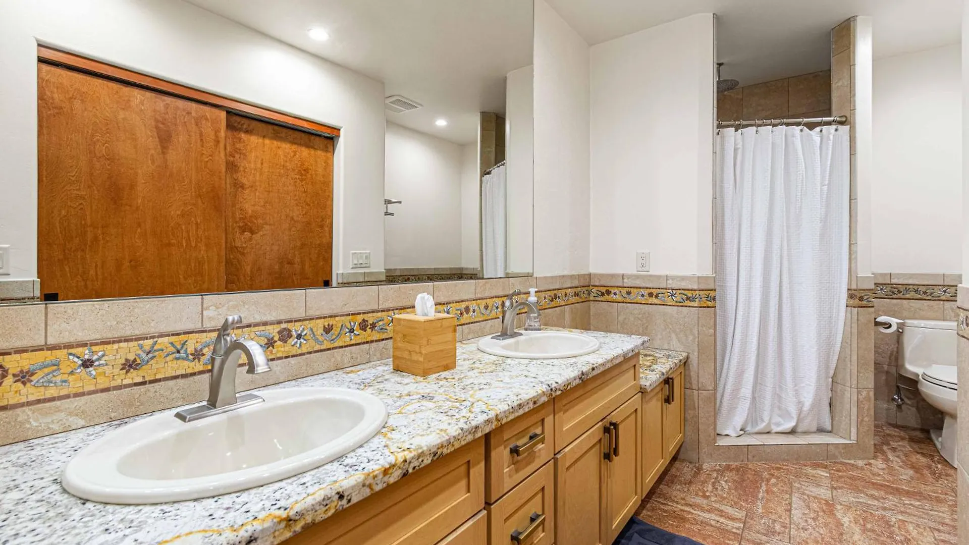 Dom wakacyjny 8-bedrooms With Stunning Views & 75' Lap Pool Sedona