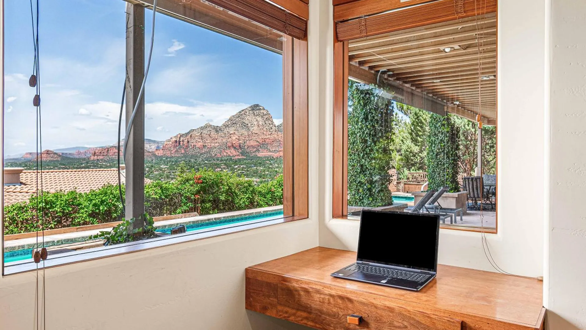 Dom wakacyjny 8-bedrooms With Stunning Views & 75' Lap Pool Sedona