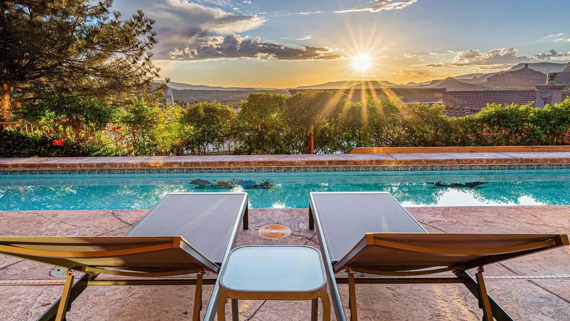 8-bedrooms With Stunning Views & 75' Lap Pool Dom wakacyjny *
