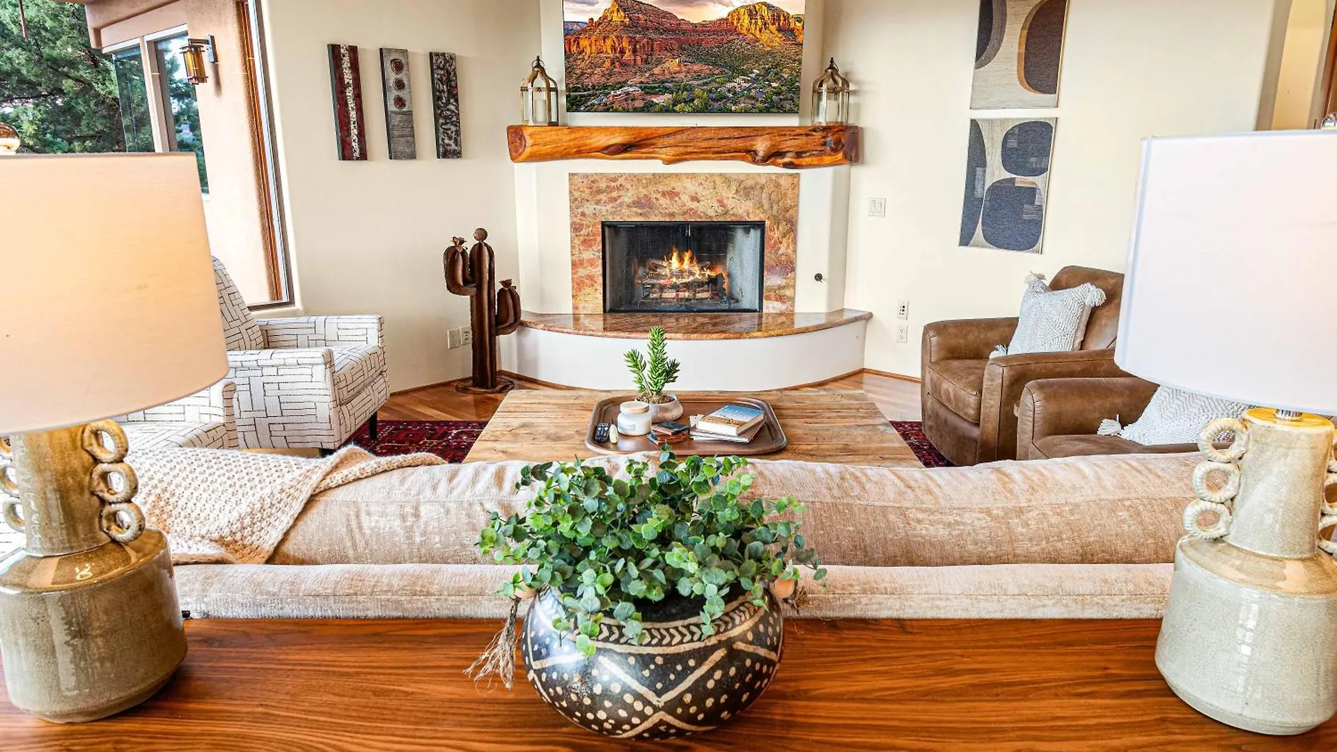 8-bedrooms With Stunning Views & 75' Lap Pool * Sedona