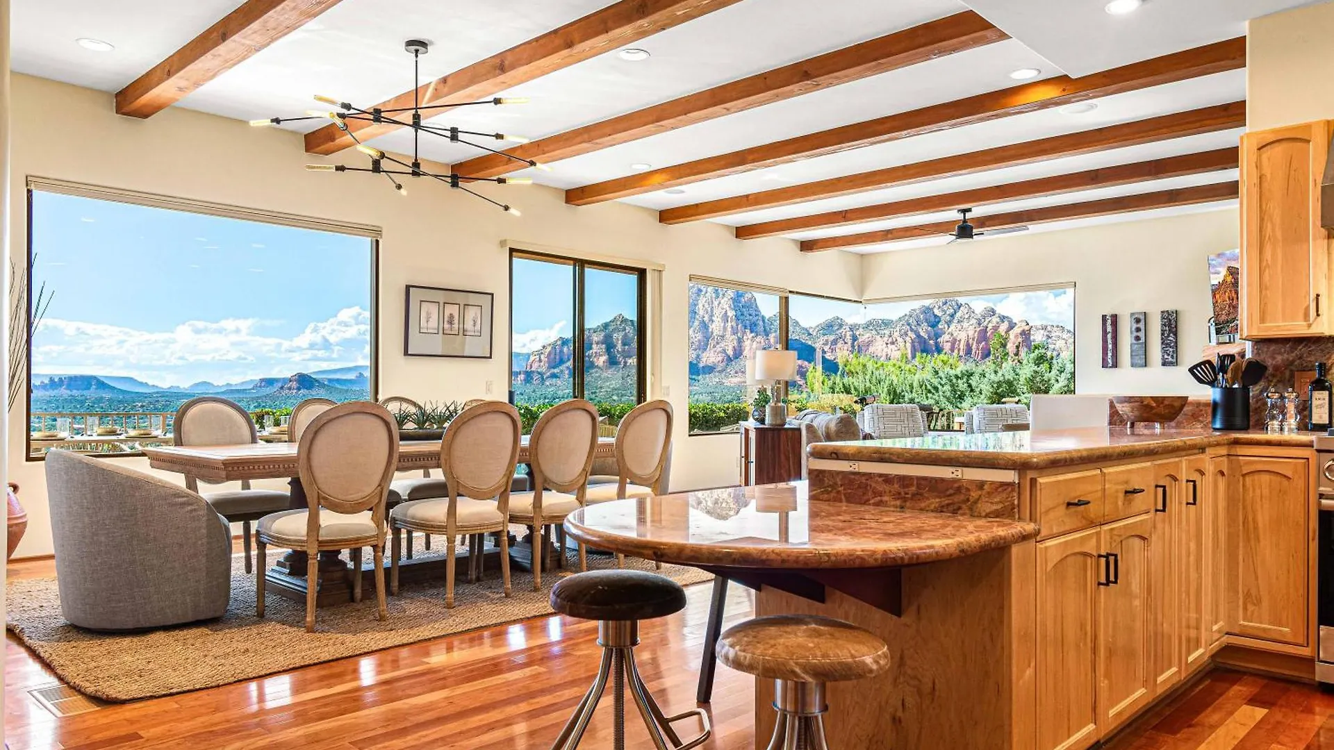 8-bedrooms With Stunning Views & 75' Lap Pool