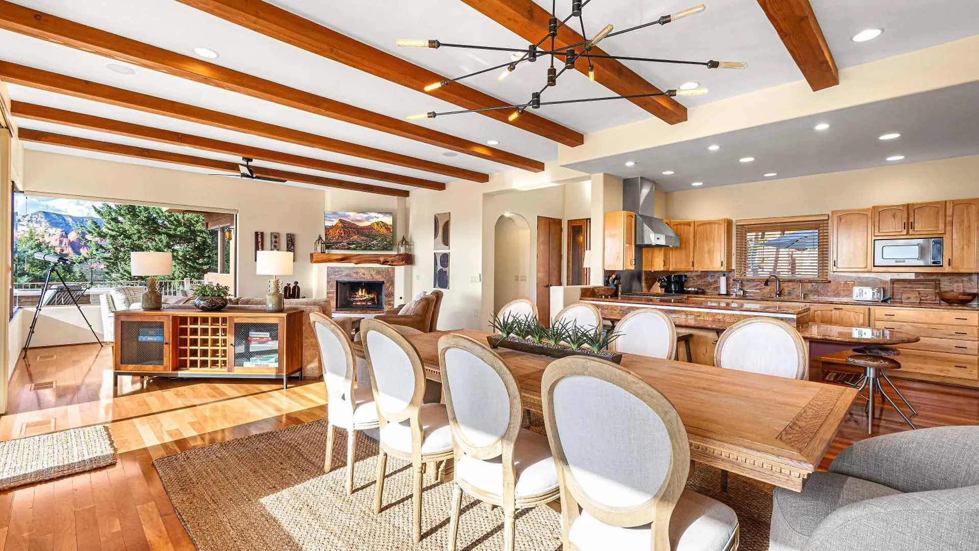 8-bedrooms With Stunning Views & 75' Lap Pool Sedona