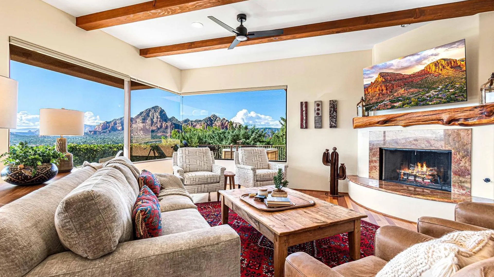 8-bedrooms With Stunning Views & 75' Lap Pool Sedona