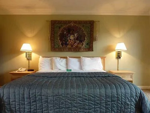 Cedars Hotel