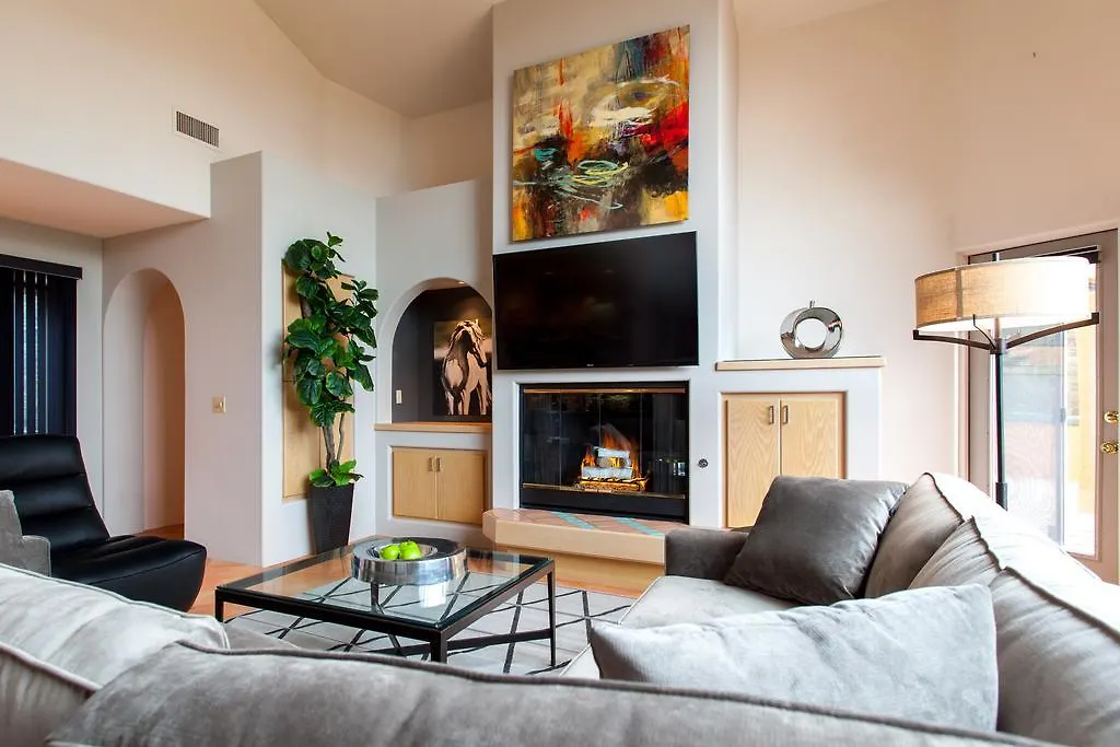 Sunset House West