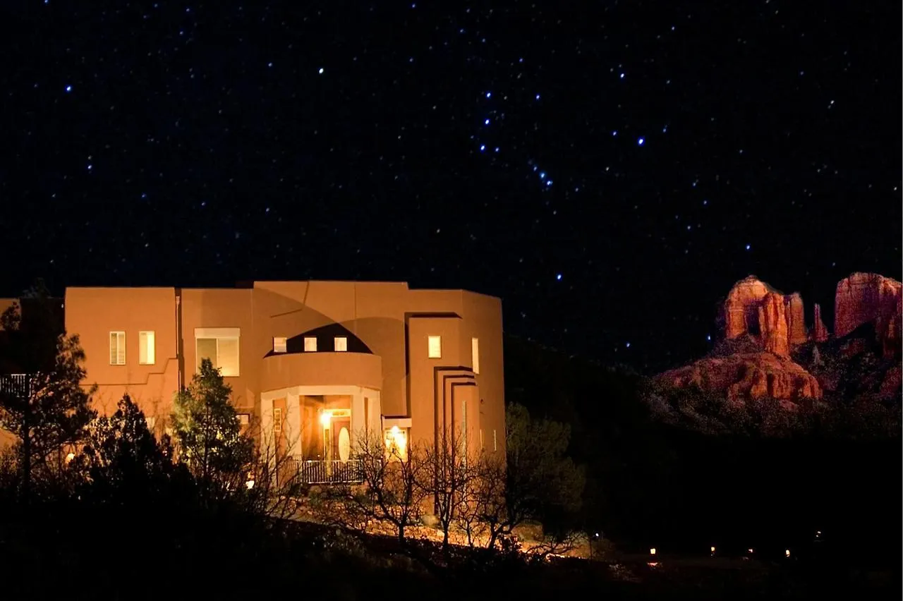 Cathedral Hideaway And Casita *