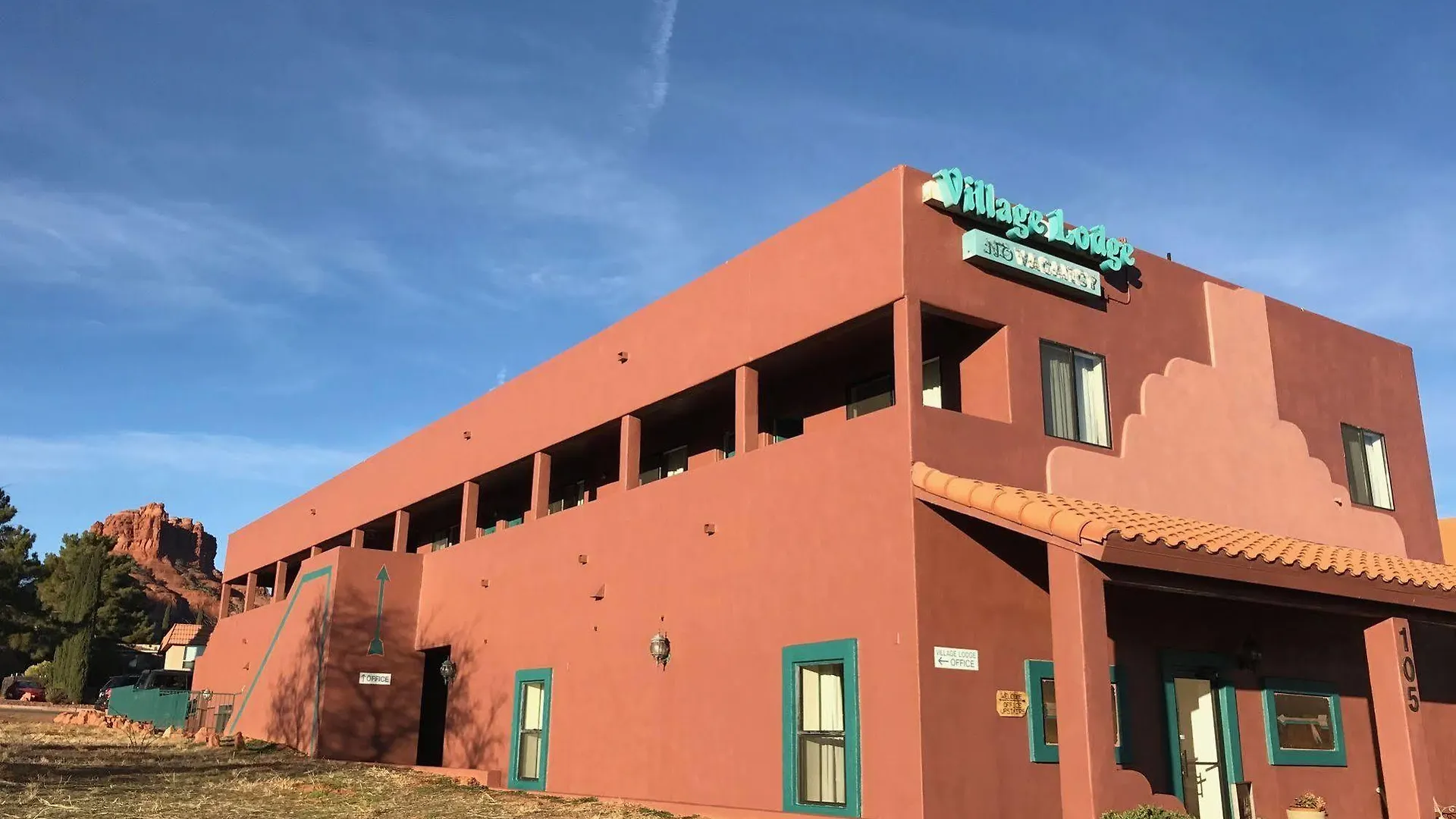 Village Hotel 2*