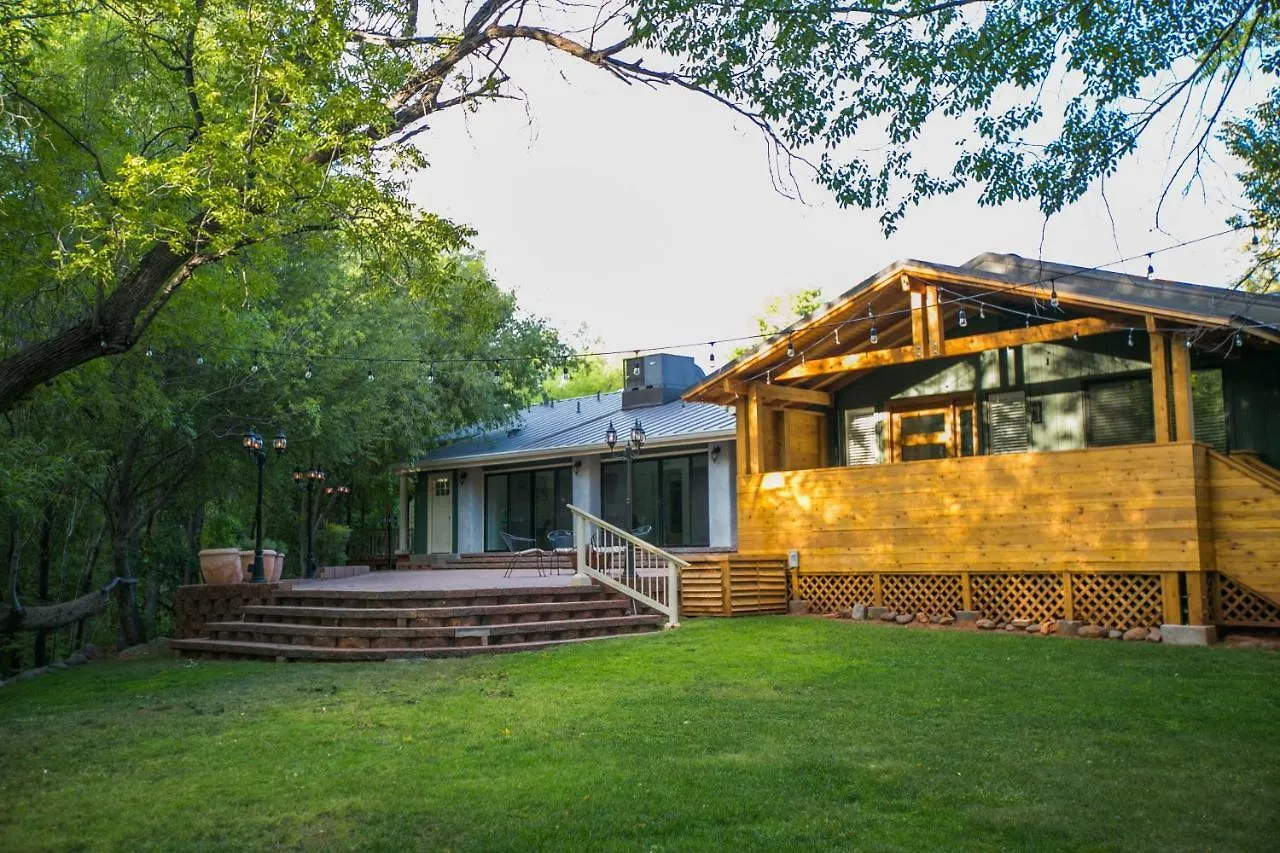 Oda ve Kahvaltı Creekside 3*